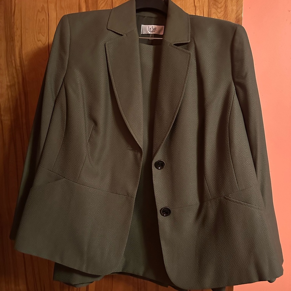 Le Suit Olive Green Women's Jacket